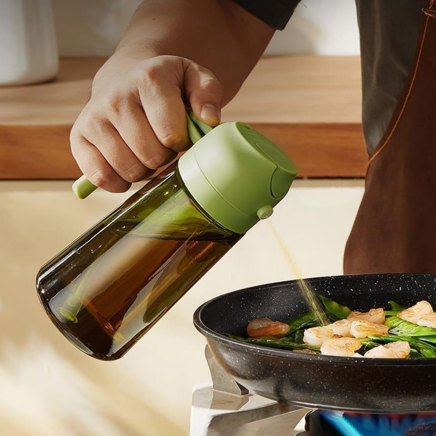 2 in 1 Light-Blocking Dark Oil Sprayer, 16oz/470ml Oil Dispenser Bottle for Kitchen, Premium Amber Glass Oil Bottle, Food-Grade Oil Mister for Air Fryer, BBQ, Green